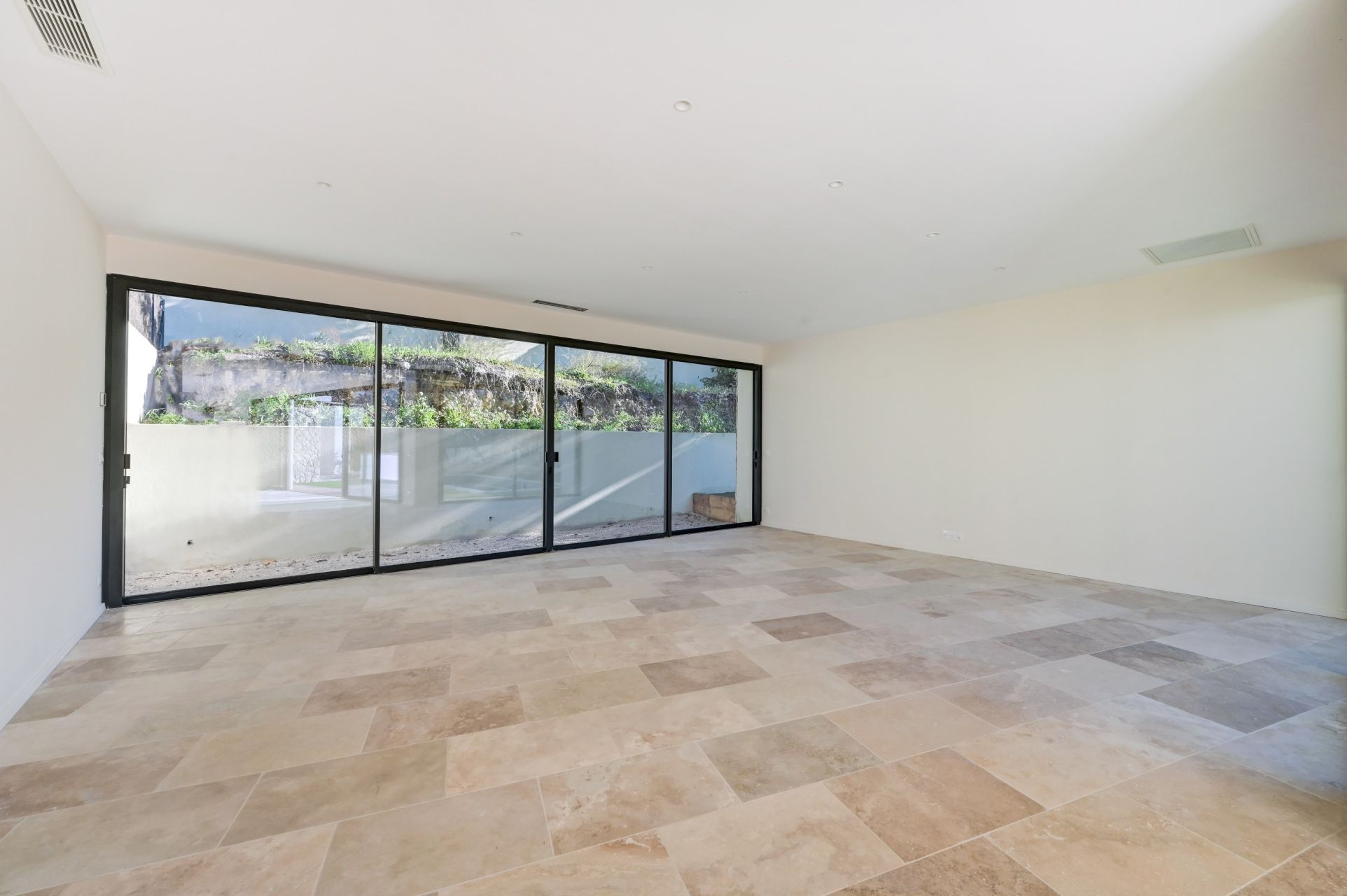 house 4 Rooms for sale on AIX EN PROVENCE (13100)