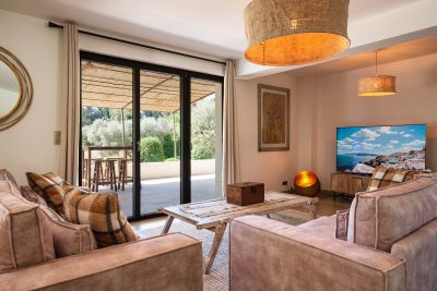 mas 6 Pièces en location saisonnière sur EYGALIERES (13810) Vacances Mas Eygalières 6 Pièces 250 m²