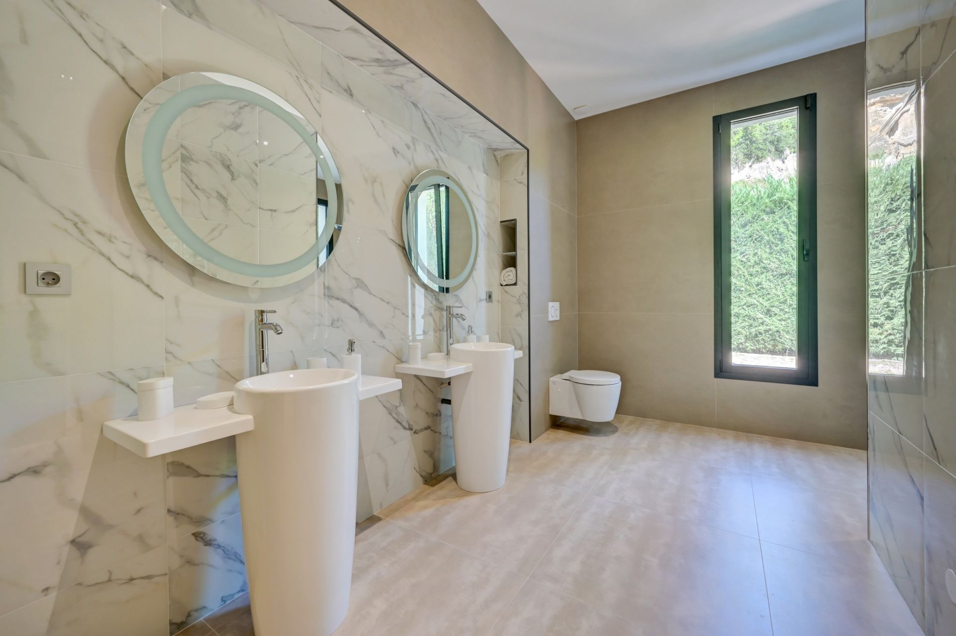 maison 7 Pièces en vente sur AURIOL (13390)