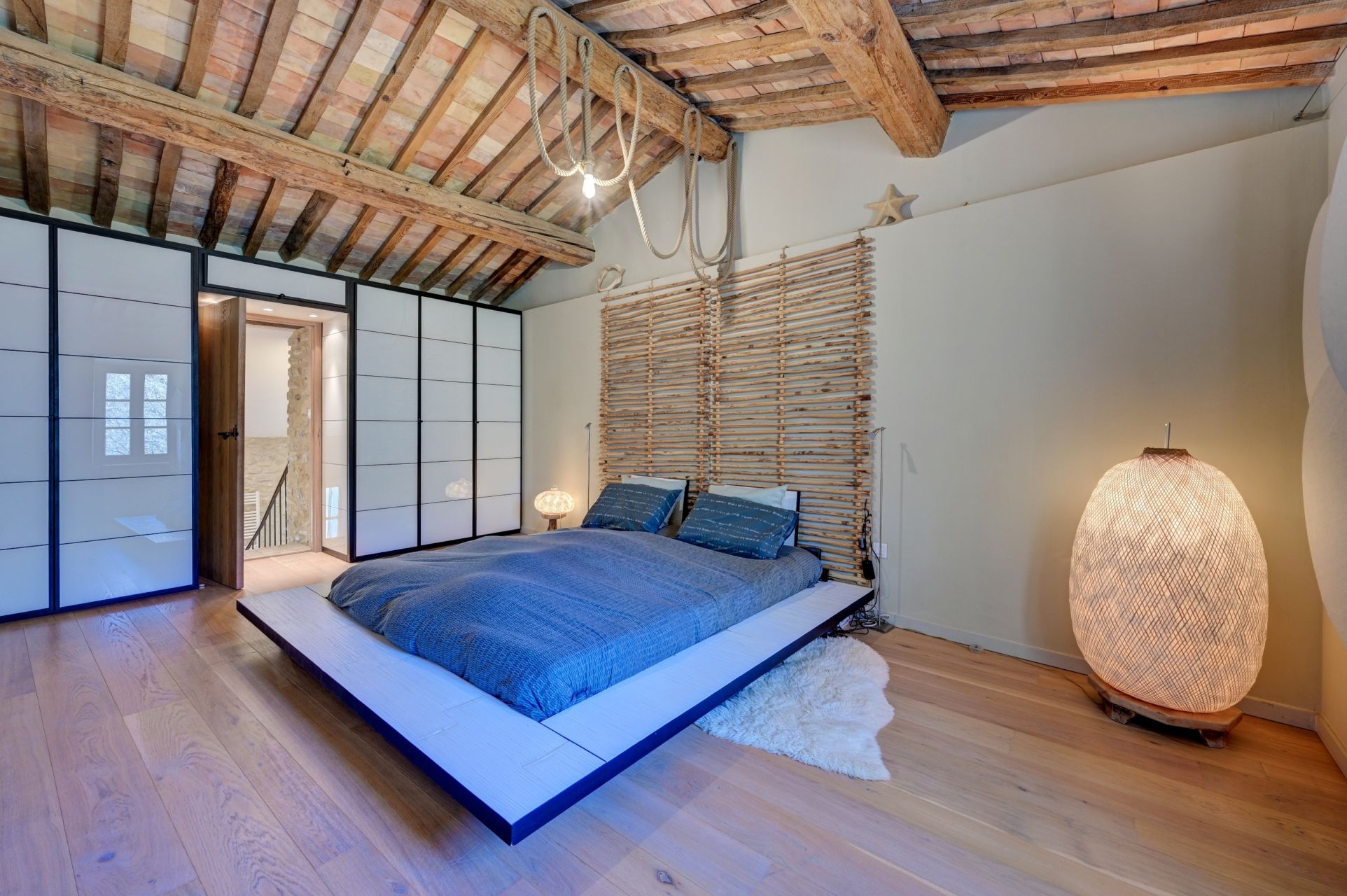 house 15 Rooms for sale on FORCALQUIER (04300)