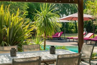 house 10 Rooms for sale on AIX EN PROVENCE (13100)