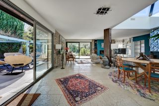house 10 Rooms for sale on AIX EN PROVENCE (13100)