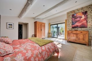 house 10 Rooms for sale on AIX EN PROVENCE (13100)