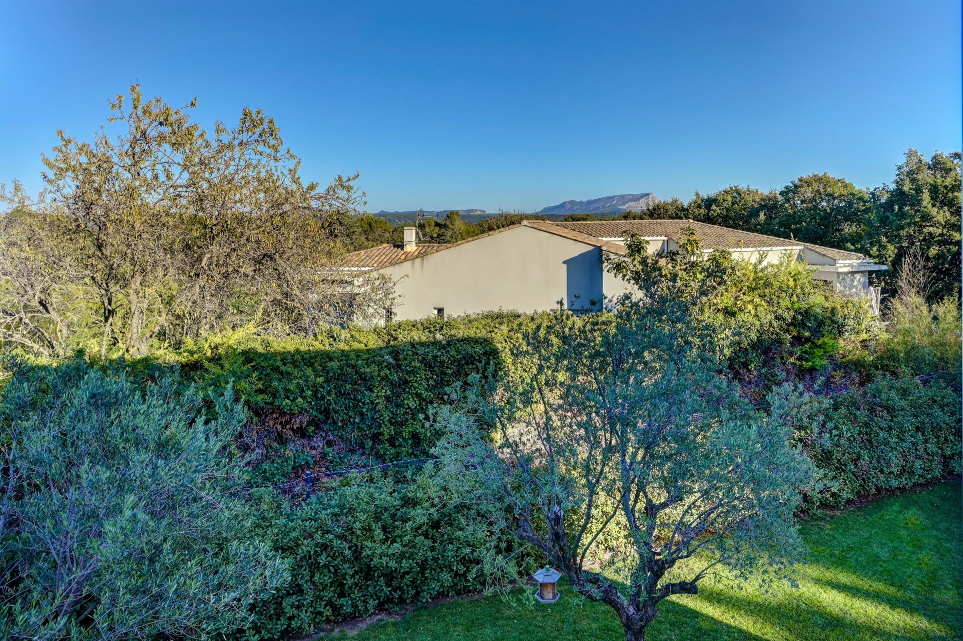 maison 8 Pièces en vente sur AIX EN PROVENCE (13100)