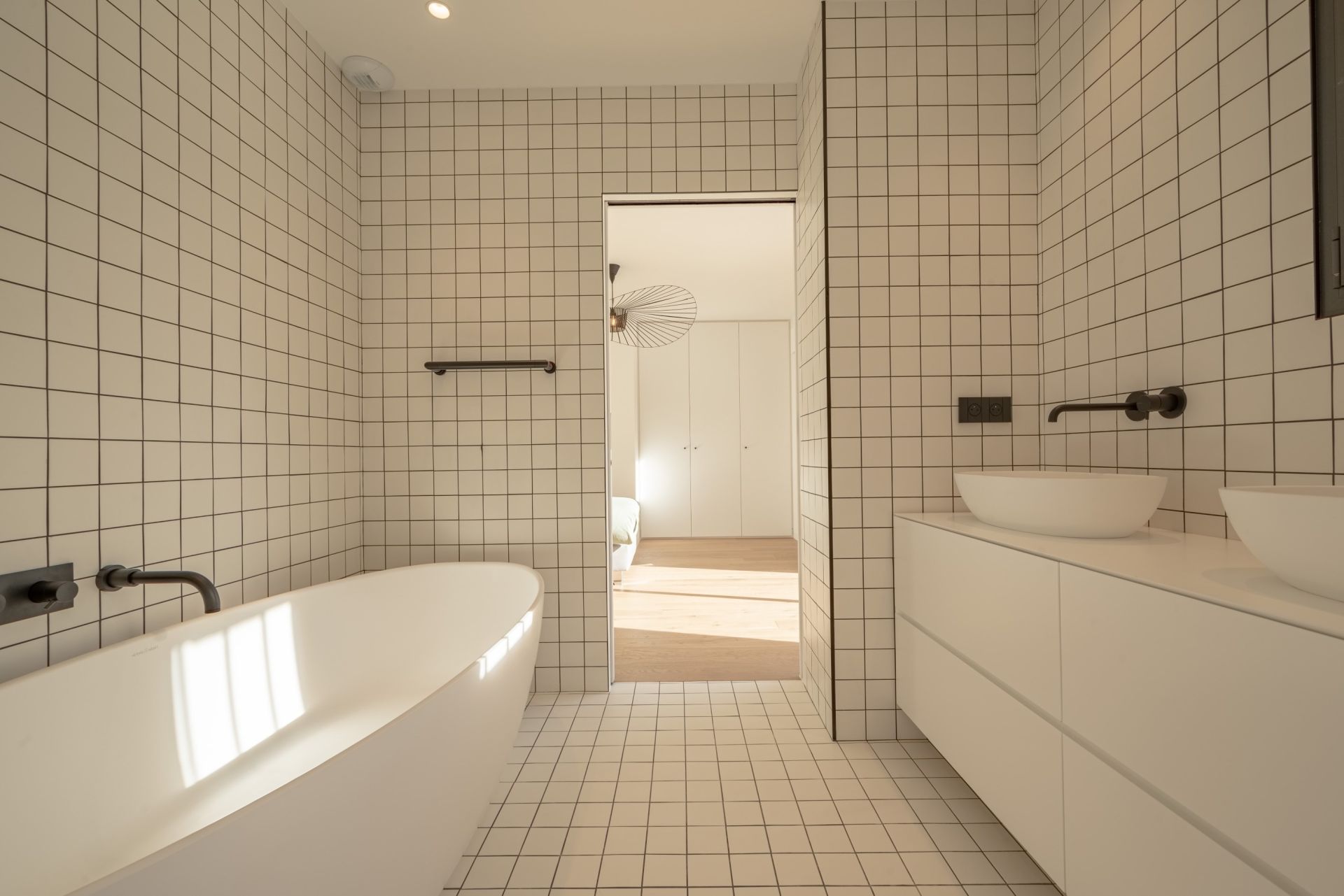 villa 7 Rooms for sale on AIX EN PROVENCE (13100)