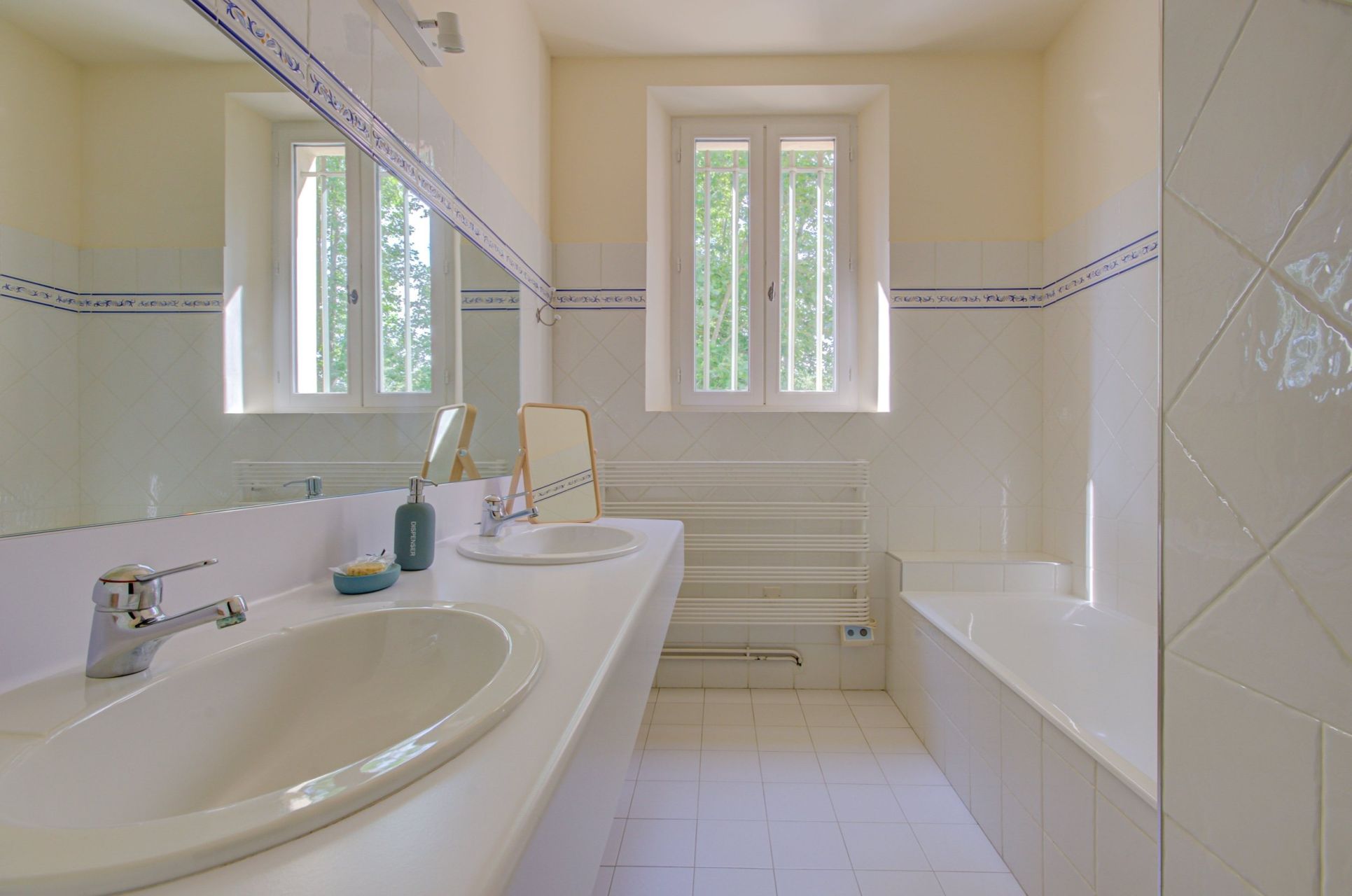 maison 12 Pièces en vente sur AIX EN PROVENCE (13100)