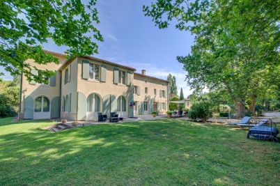 Vente Maison Aix-en-Provence 12 Pièces 890 m²