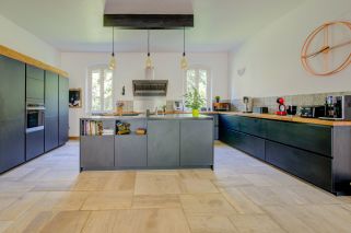 maison 12 Pièces en vente sur AIX EN PROVENCE (13100)