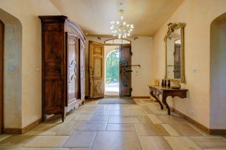 house 12 Rooms for sale on AIX EN PROVENCE (13100)
