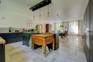 maison 12 Pièces en vente sur AIX EN PROVENCE (13100)