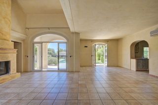 maison 7 Pièces en vente sur EGUILLES (13510)