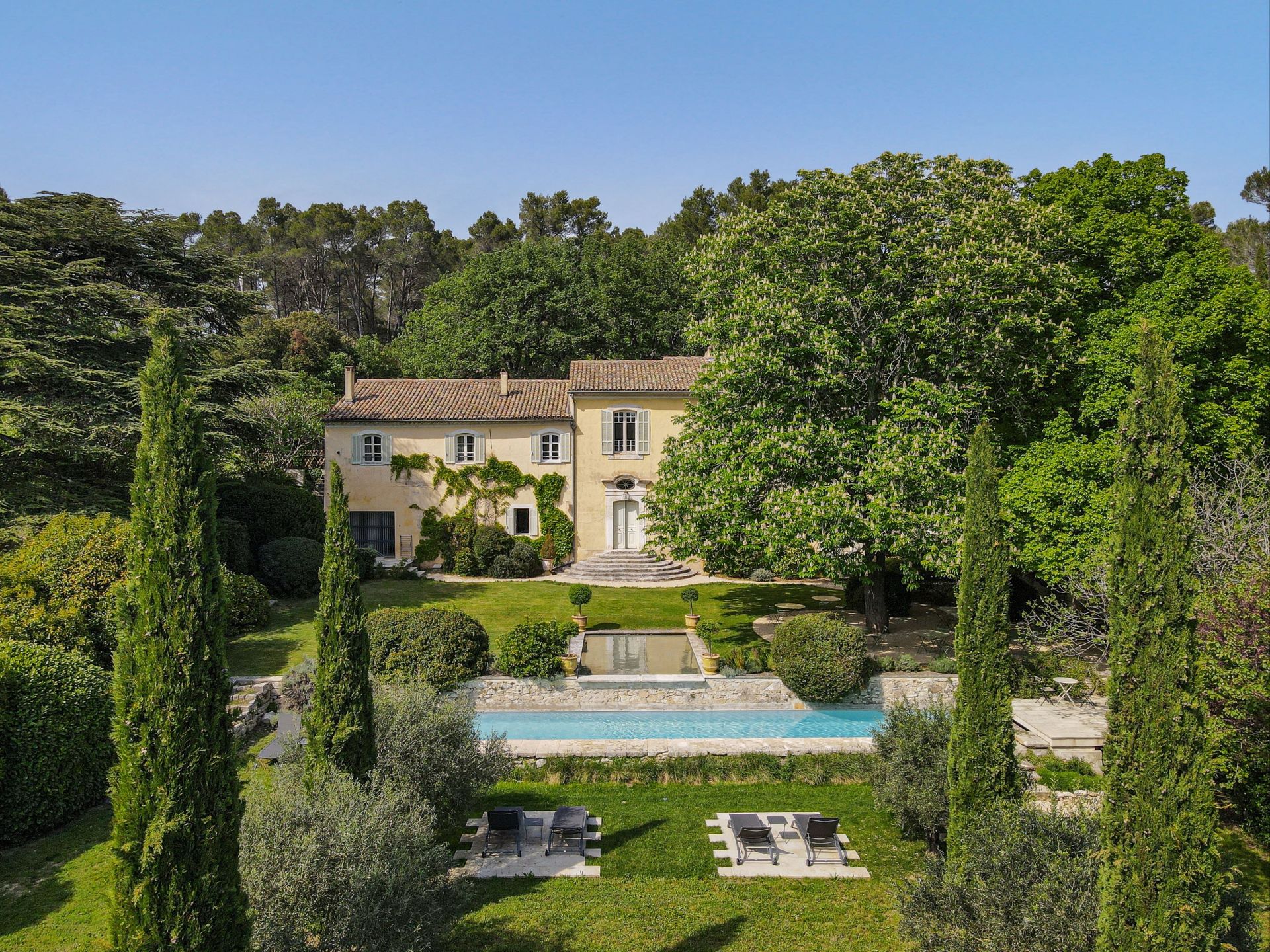 bastide 12 Rooms for sale on AIX EN PROVENCE (13100)