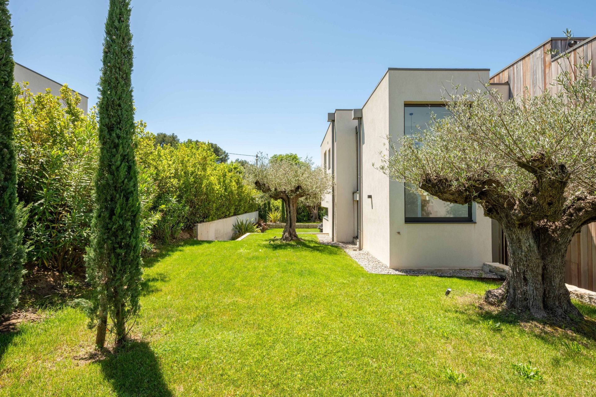 maison 7 Pièces en vente sur AIX EN PROVENCE (13100)