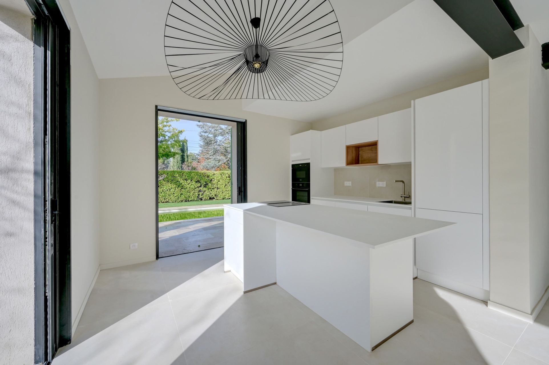 house 5 Rooms for sale on AIX EN PROVENCE (13100)