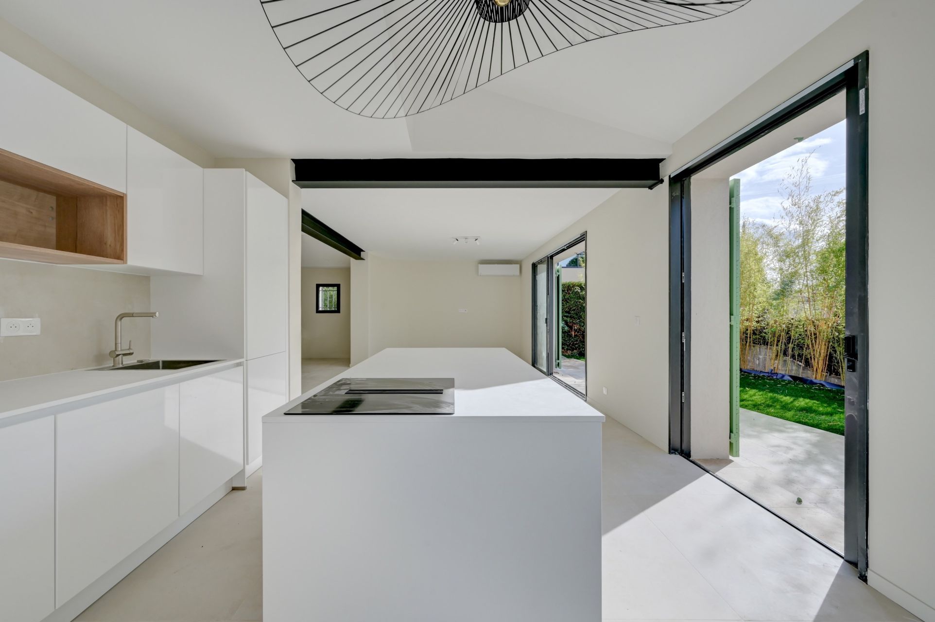 house 5 Rooms for sale on AIX EN PROVENCE (13100)