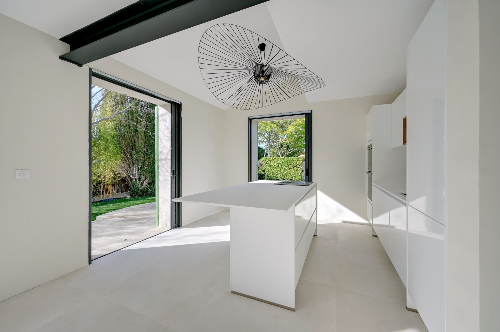 house 5 Rooms for sale on AIX EN PROVENCE (13100)