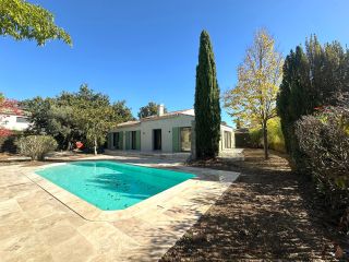 house 5 Rooms for sale on EGUILLES (13510)