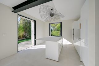 house 5 Rooms for sale on AIX EN PROVENCE (13100)