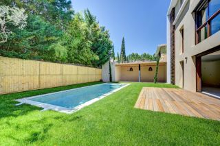 house 7 Rooms for sale on AIX EN PROVENCE (13100)