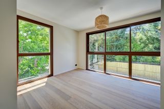 house 7 Rooms for sale on AIX EN PROVENCE (13100)