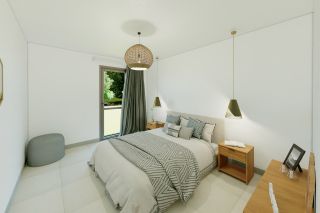 apartment 4 Rooms for sale on AIX EN PROVENCE (13100)