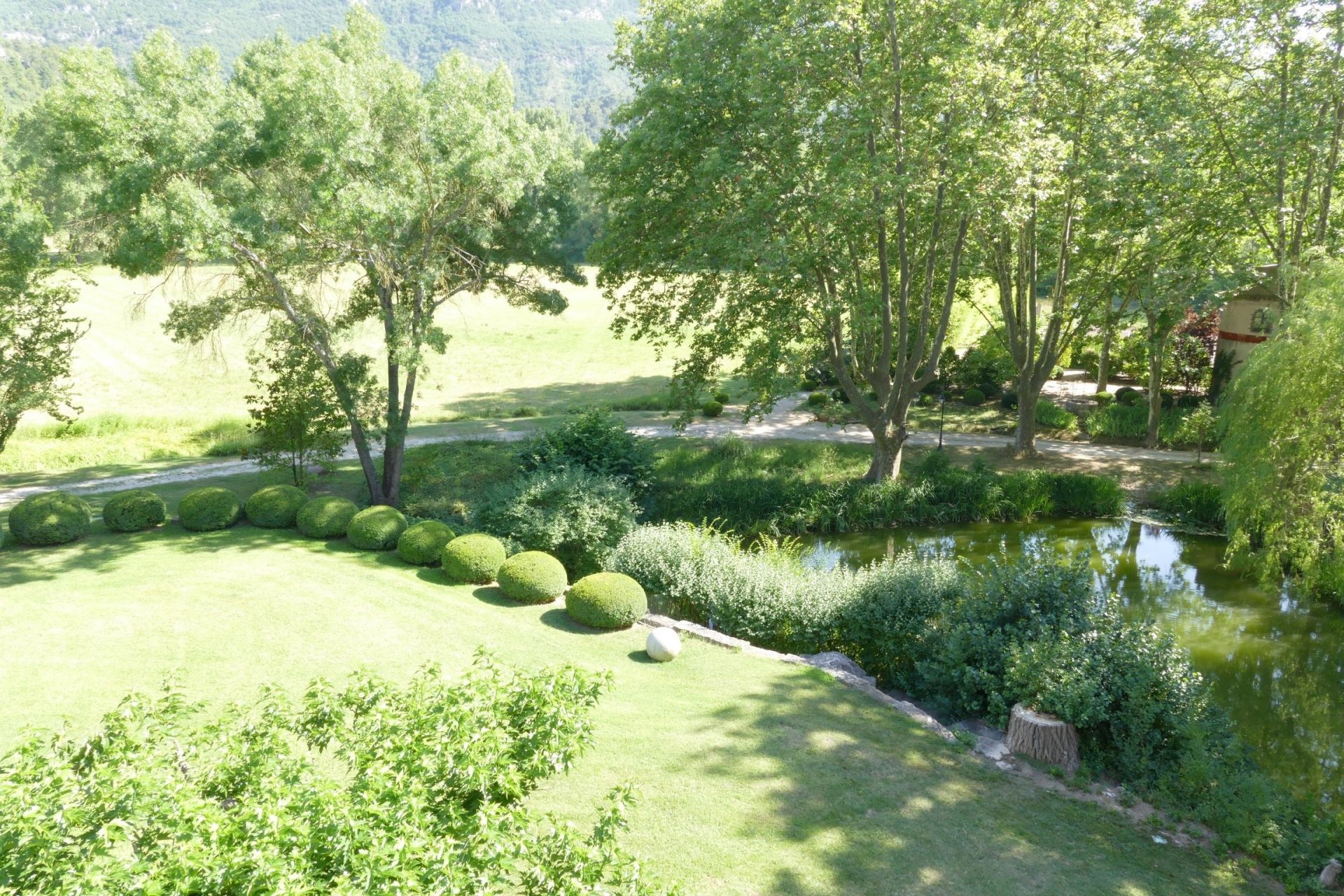 house 20 Rooms for sale on BRIGNOLES (83170)