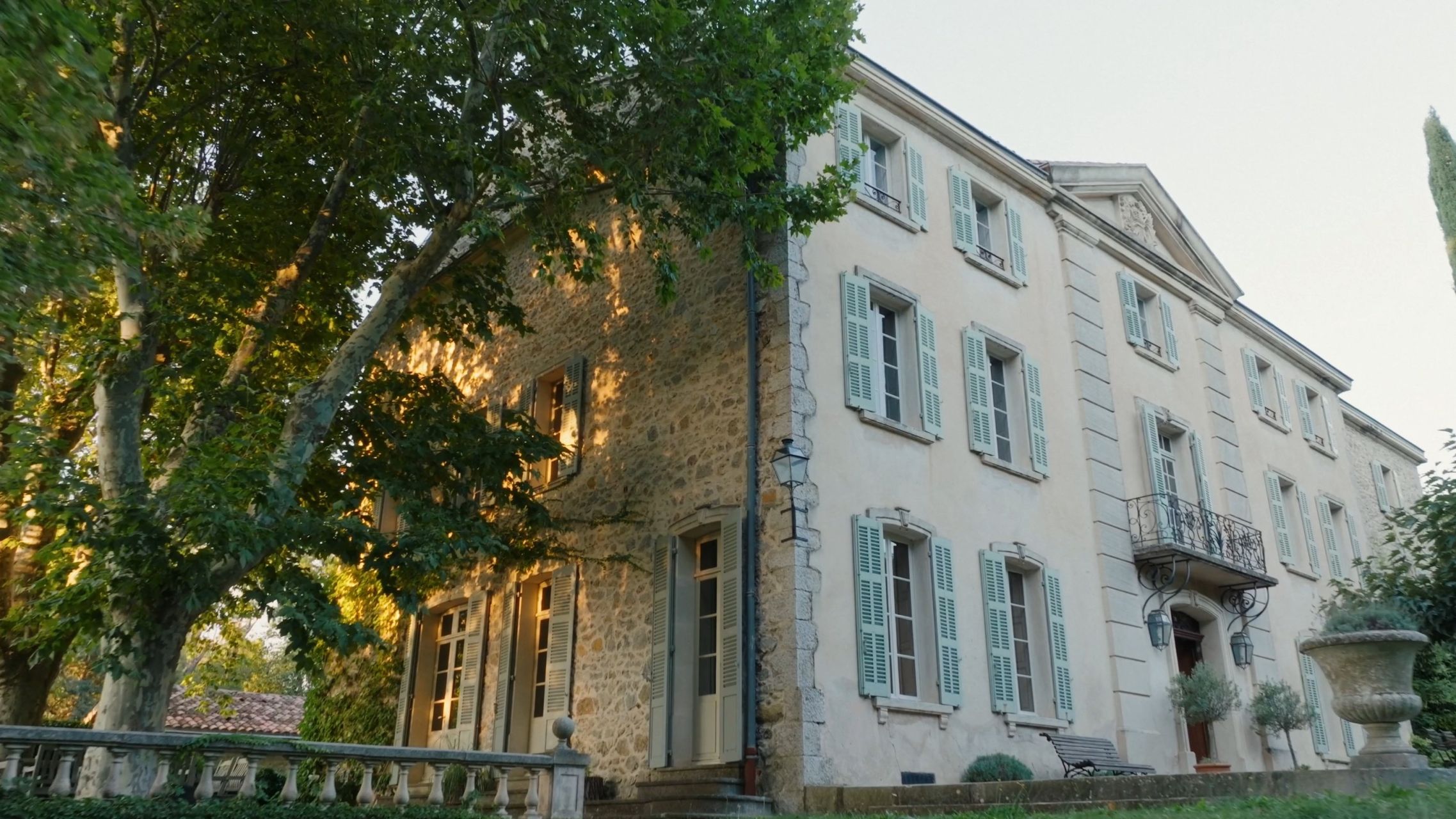 house 20 Rooms for sale on BRIGNOLES (83170)