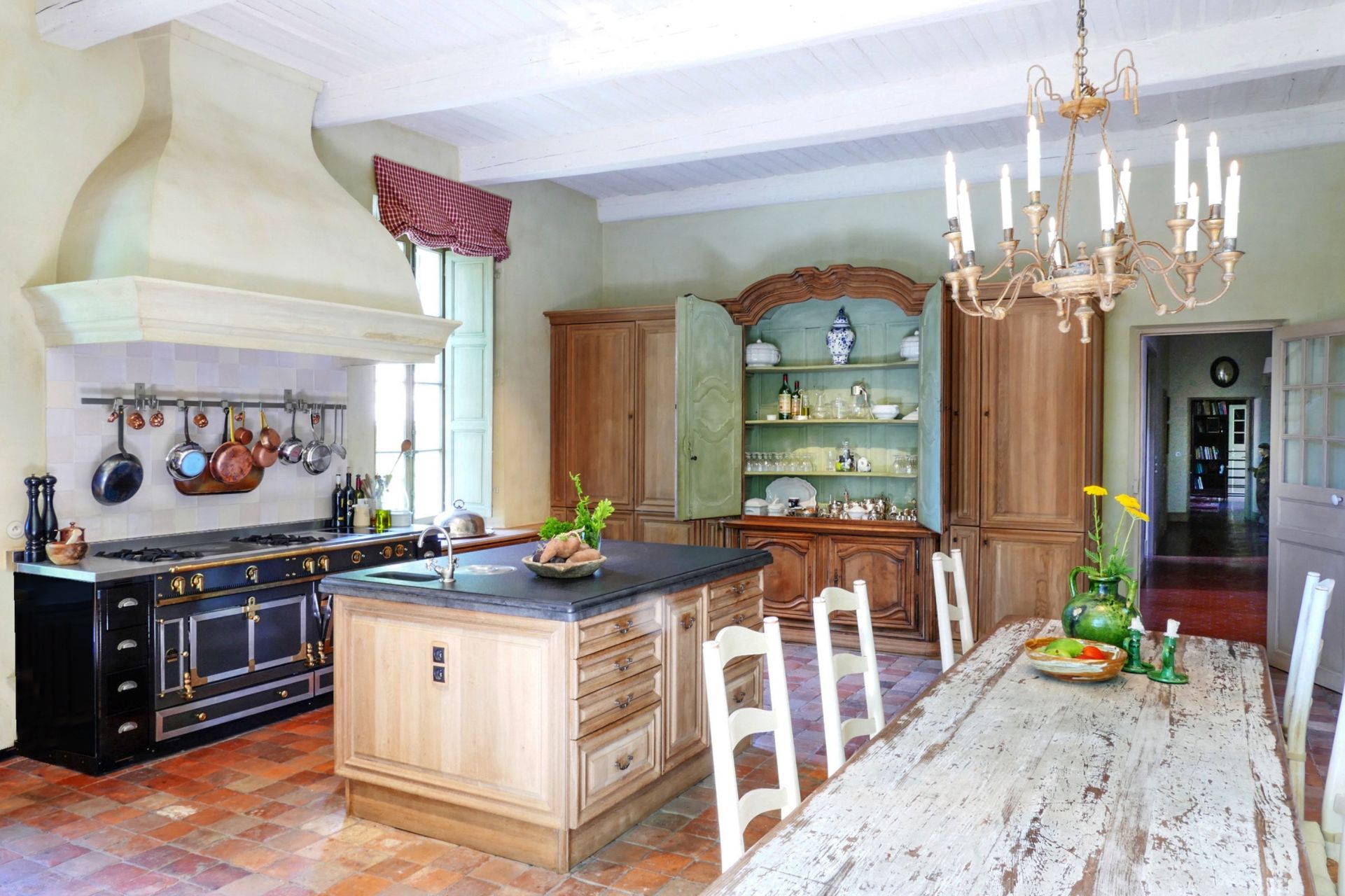 house 20 Rooms for sale on BRIGNOLES (83170)