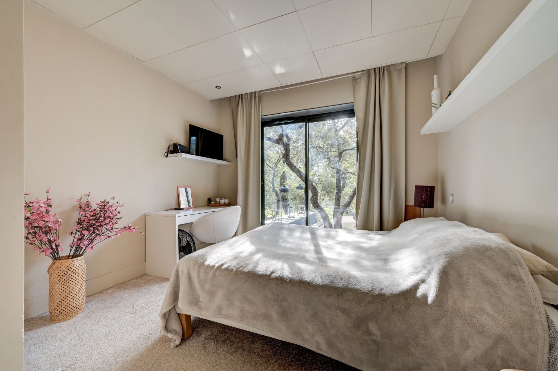 maison 8 Pièces en vente sur ROGNES (13840)
