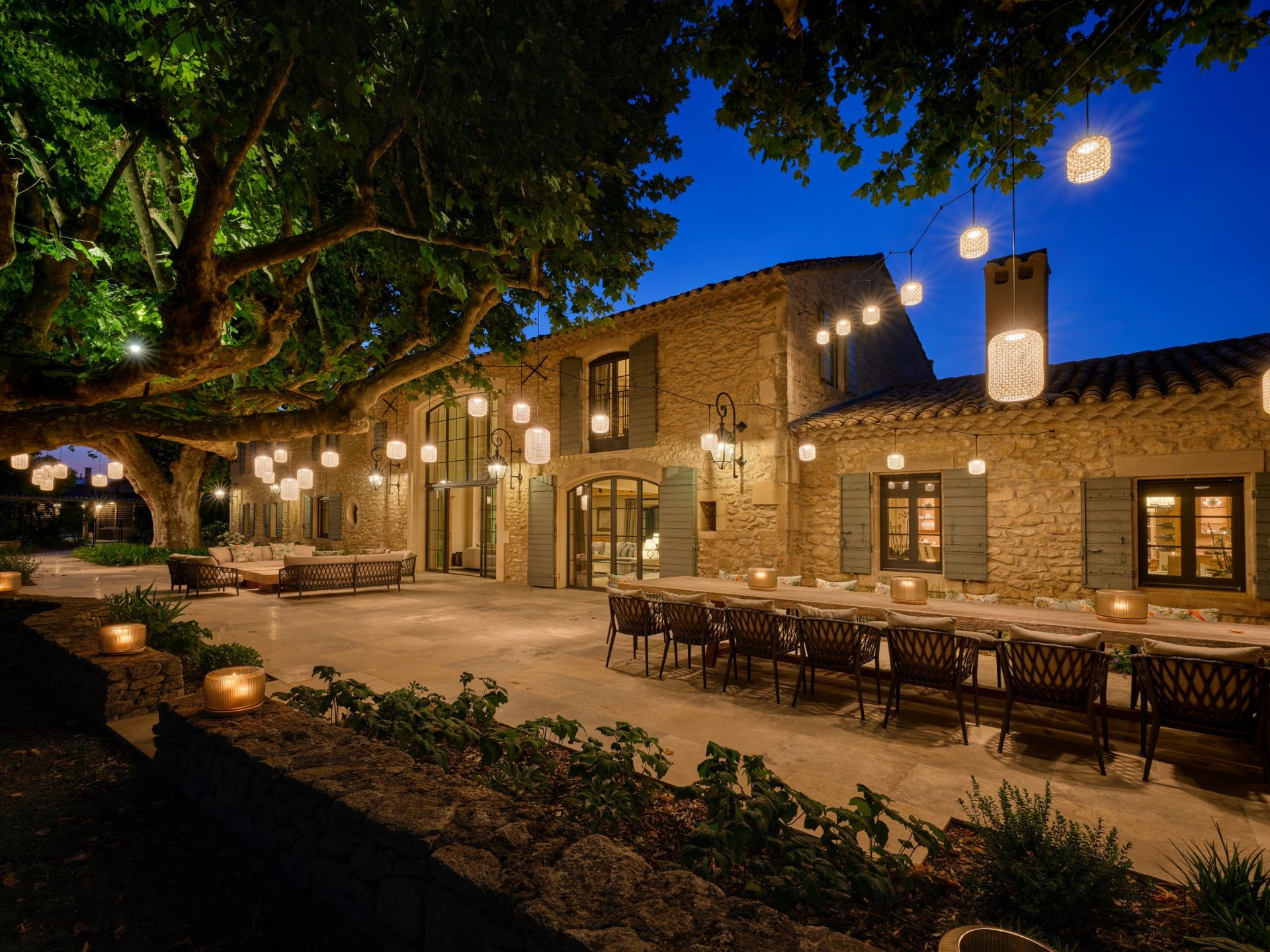 mas 15 Rooms for seasonal rent on ST REMY DE PROVENCE (13210)