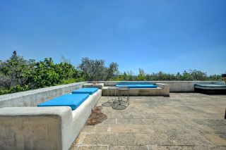 house 6 Rooms for sale on AIX EN PROVENCE (13100)