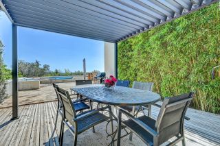 house 6 Rooms for sale on AIX EN PROVENCE (13100)