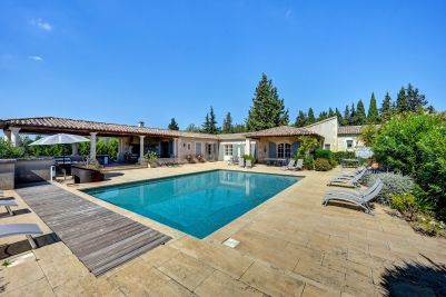 Vacances Mas Paradou 9 Pièces 340 m²