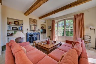 mas 9 Pièces en location saisonnière sur PARADOU (13520)