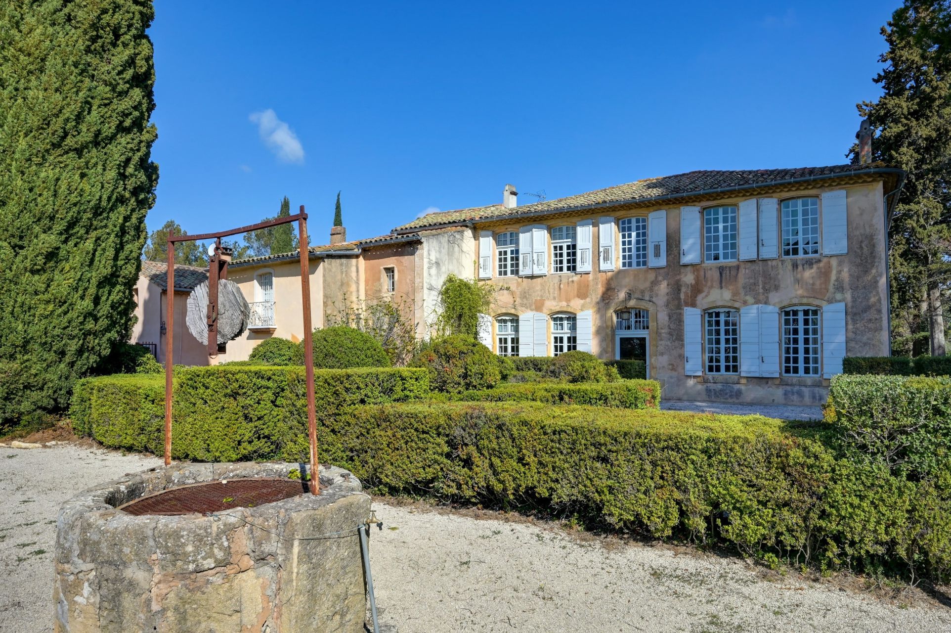 maison 10 Pièces en vente sur AIX EN PROVENCE (13100)