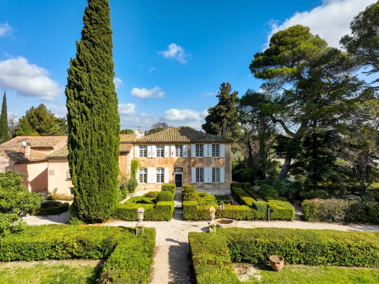 maison 10 Pièces en vente sur AIX EN PROVENCE (13100)