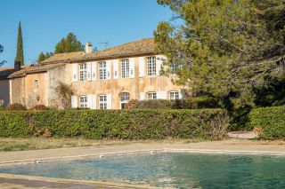 house 10 Rooms for sale on AIX EN PROVENCE (13100)