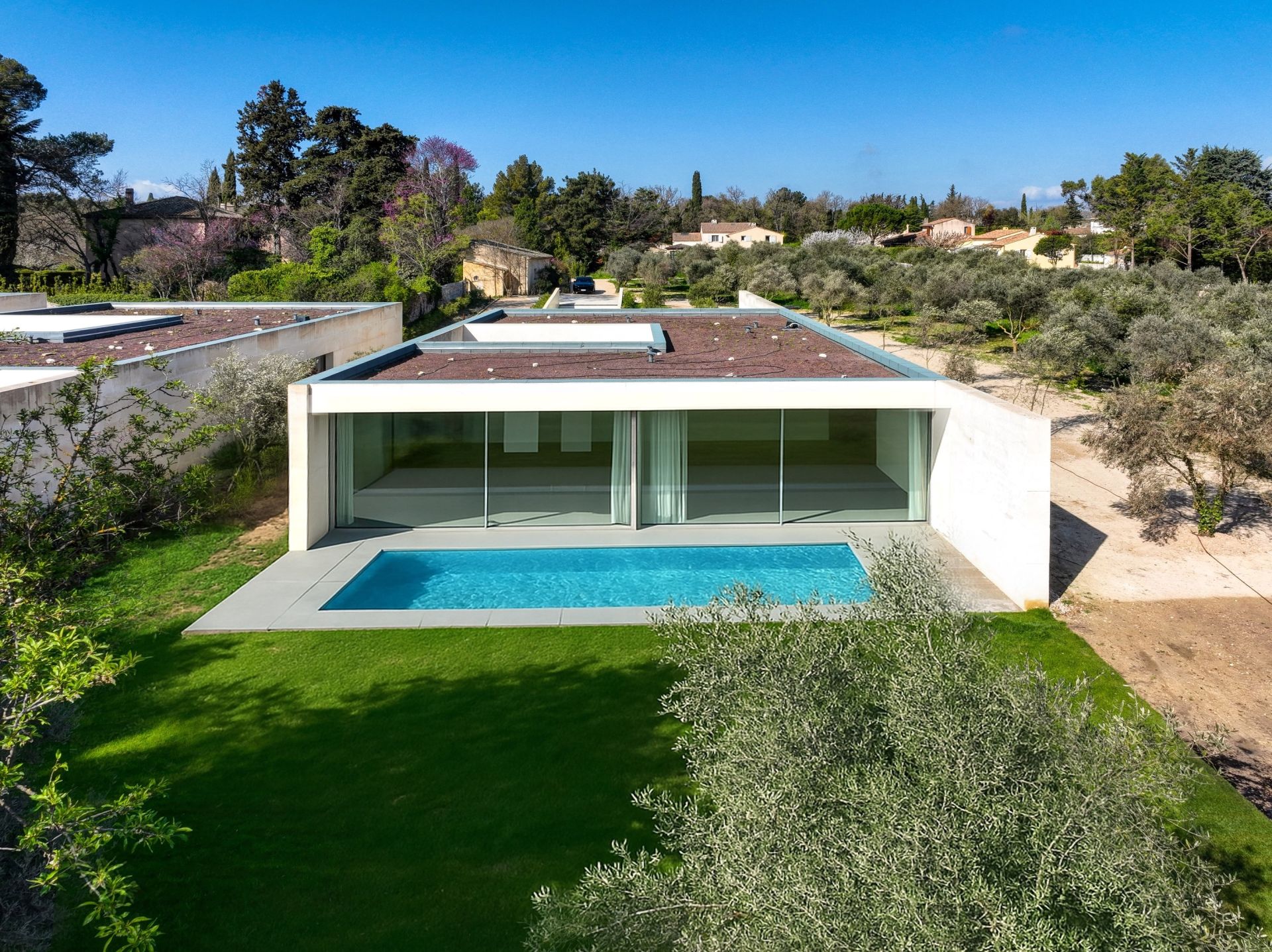 house 6 Rooms for sale on AIX EN PROVENCE (13100)