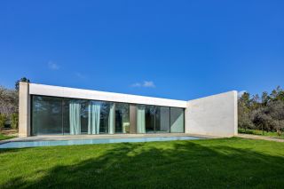 house 6 Rooms for sale on AIX EN PROVENCE (13100)