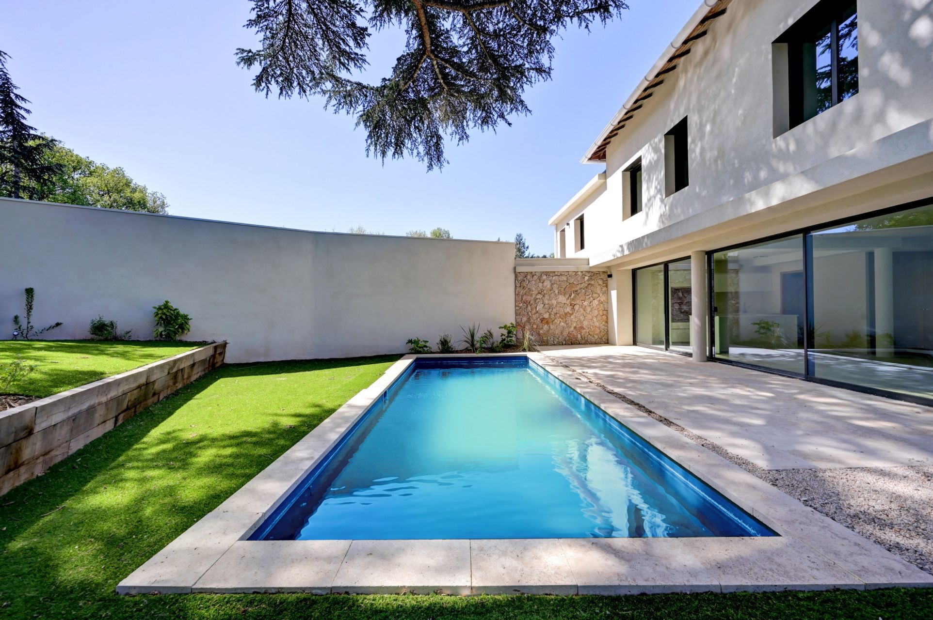 house 4 Rooms for sale on AIX EN PROVENCE (13100)