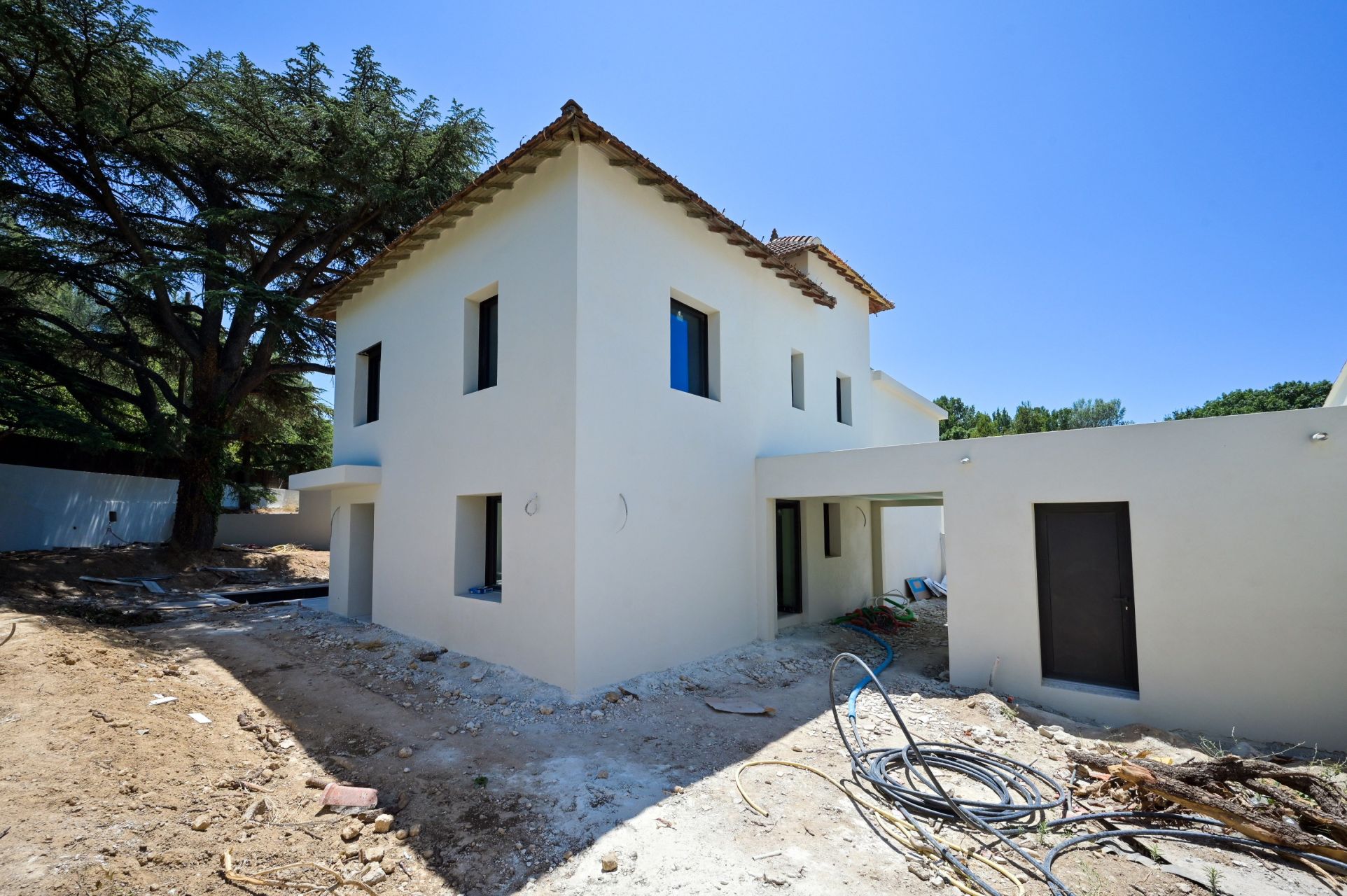 house 4 Rooms for sale on AIX EN PROVENCE (13100)