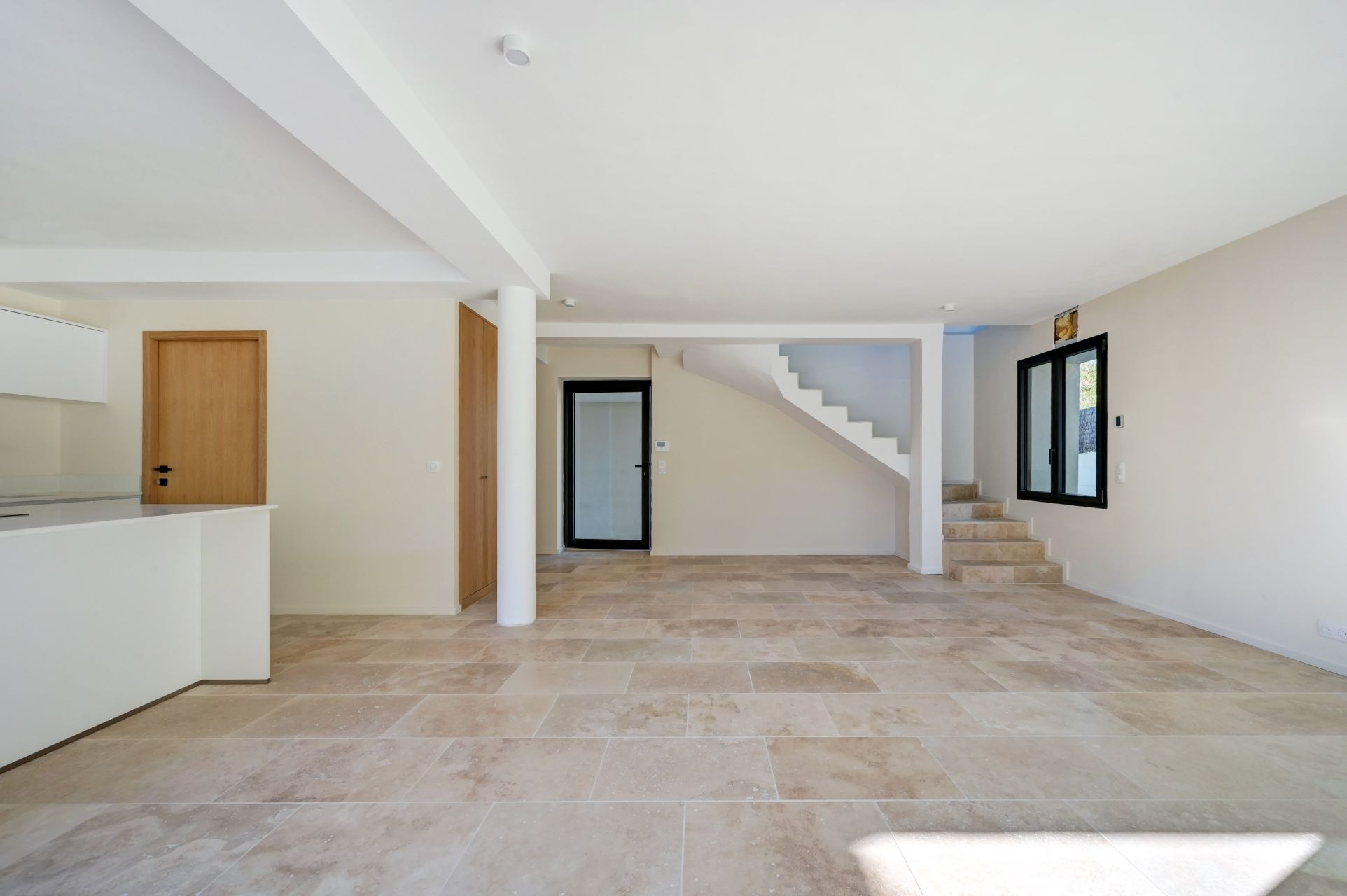 house 4 Rooms for sale on AIX EN PROVENCE (13100)