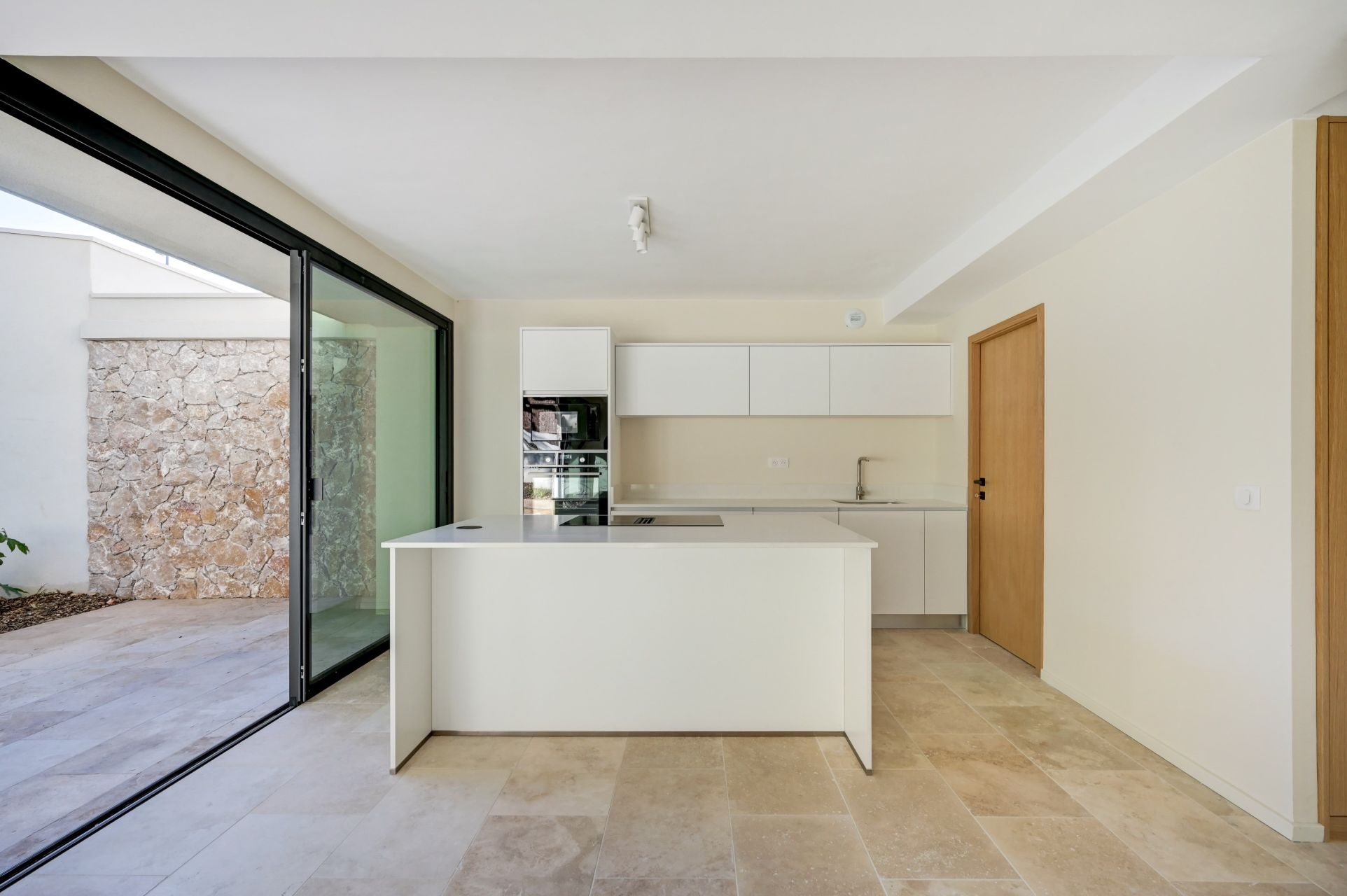 house 4 Rooms for sale on AIX EN PROVENCE (13100)