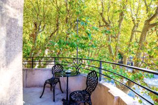 apartment 4 Rooms for sale on AIX EN PROVENCE (13100)