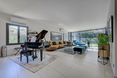 Vente Maison Aix-en-Provence 8 Pièces 230 m²