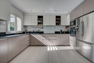 maison 8 Pièces en vente sur AIX EN PROVENCE (13100)