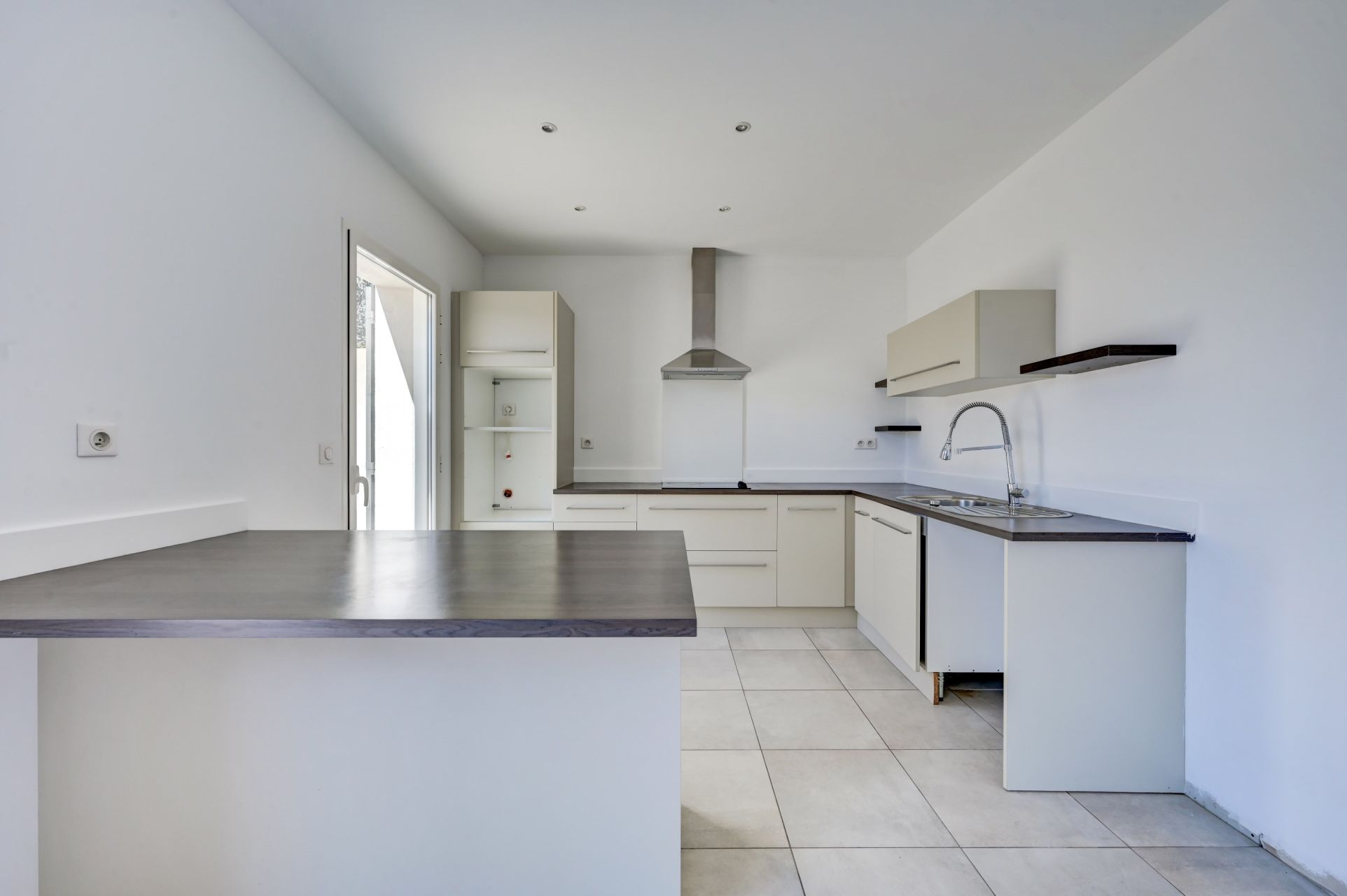 maison 5 Pièces en vente sur VENTABREN (13122)