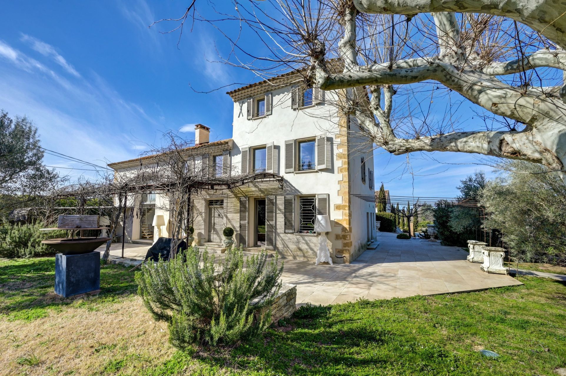 maison 20 Pièces en vente sur AIX EN PROVENCE (13100)