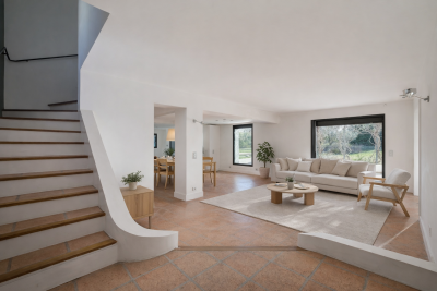 Sale House Aix-en-Provence 8&nbsp;Rooms 210&nbsp;m²