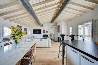 apartment 5 Rooms for sale on AIX EN PROVENCE (13100)